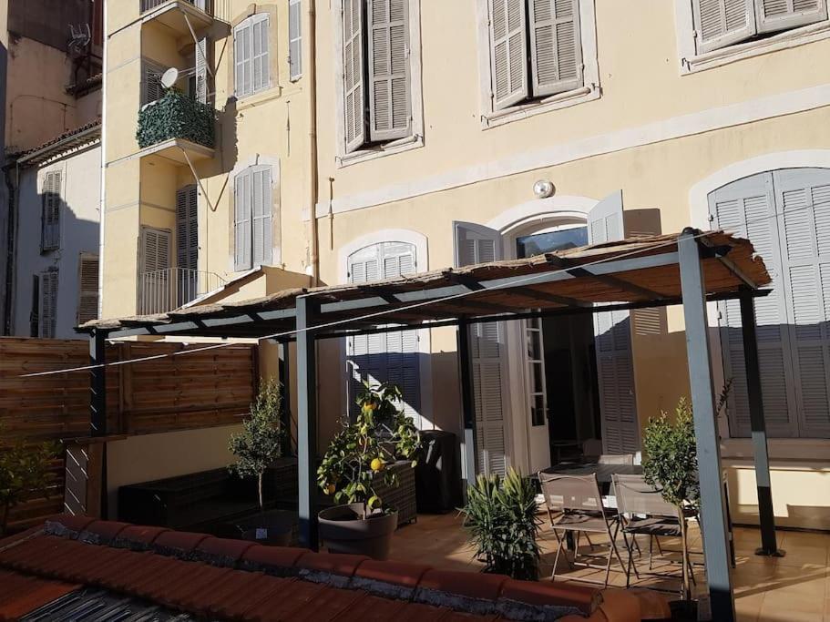 Superbe 2 Pieces Avec Grande Terrasse, Classe *** 马赛 外观 照片